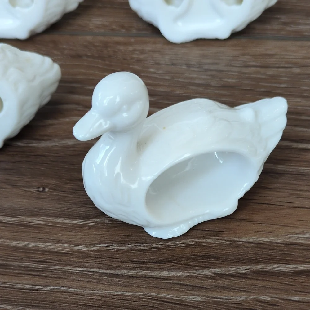 Vintage Shefford White Ceramic Duck Dining Napkin Holders -‎ Table Decor